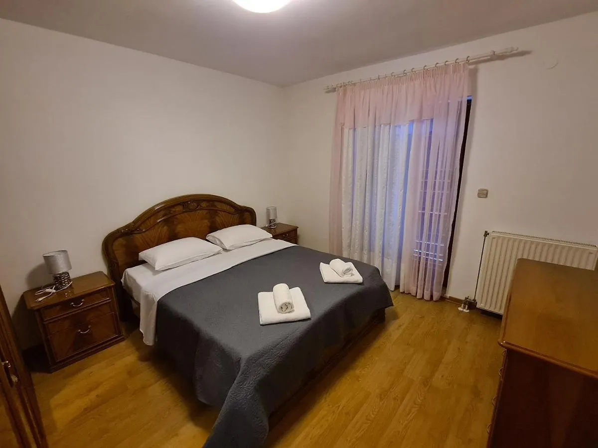 Helena Apartment Pula