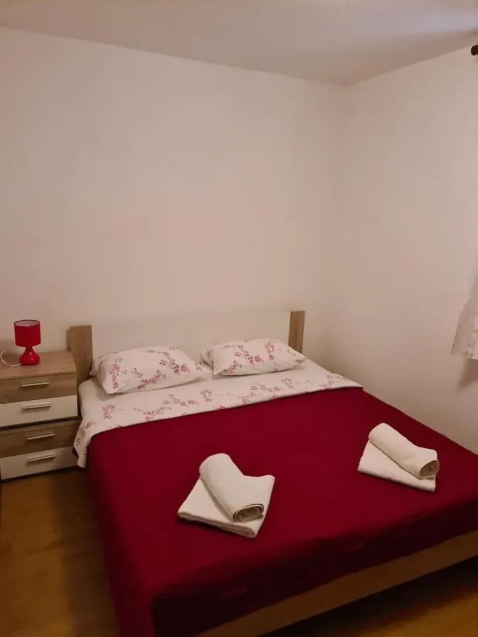 Helena Apartment Pula