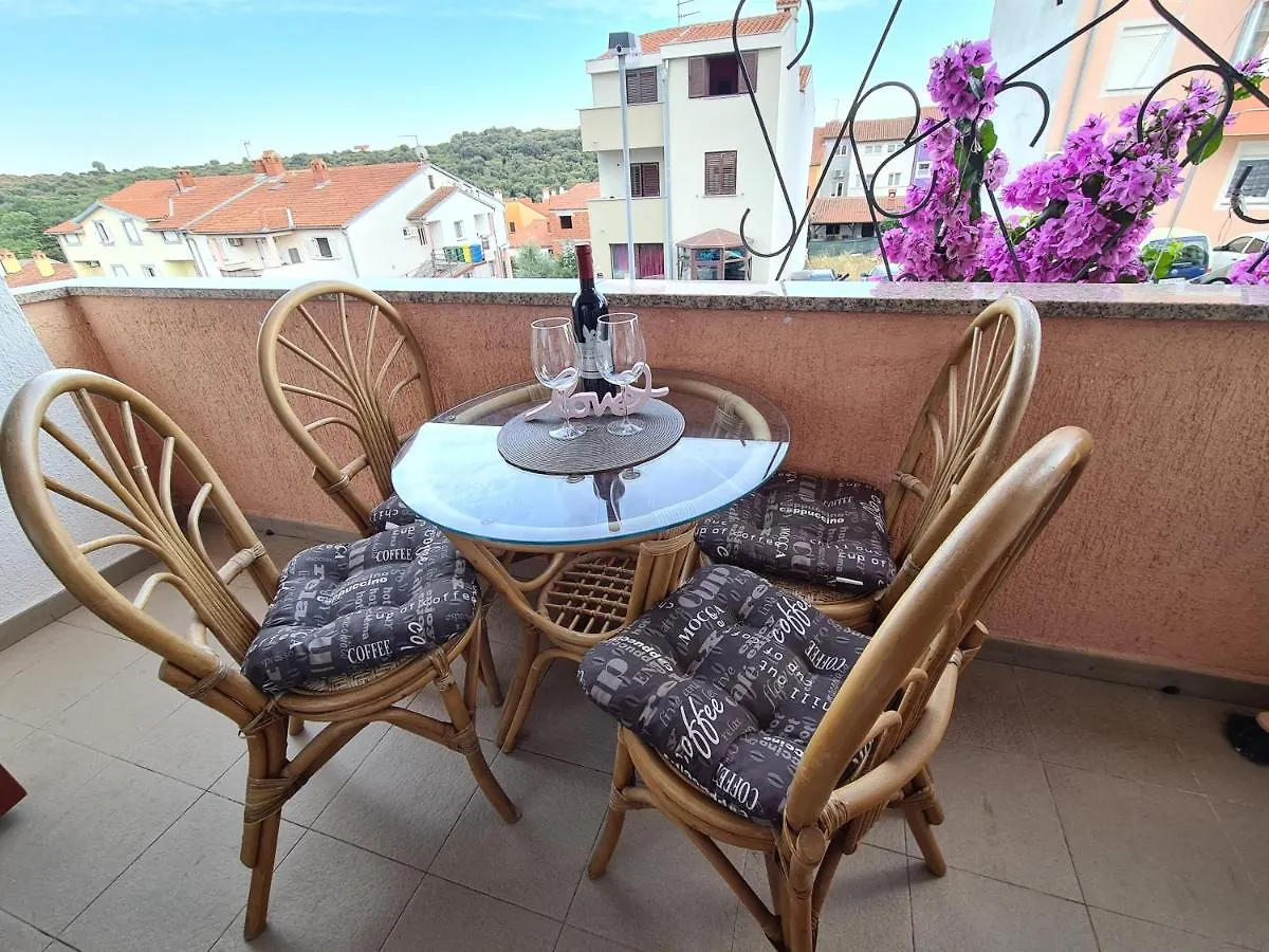 Helena Apartment Pula